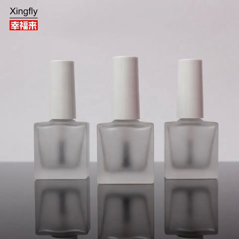 Quadratische 8ml Nagellack Flasche kundenspezifische Farbe Spary Beschichtung Warmstempel
