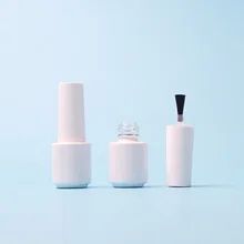 Kundenspezifische Flasche mit klarem Nagellack